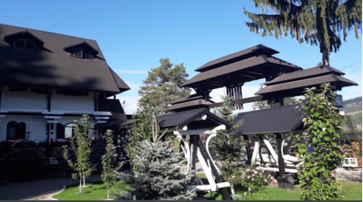 Complex Lions Bucovina 호텔 보로네츠 외부 사진